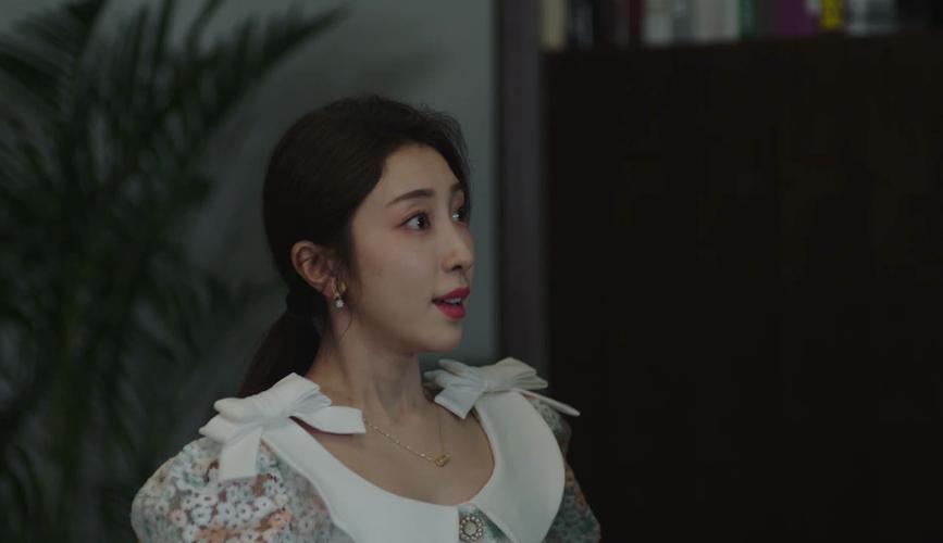 澳门研究生最新资料和张小婉左凌峰恋情与张小婉女主